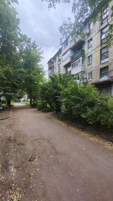 Продам 2-кімн. квартиру  Правий берег вул. Новокримська