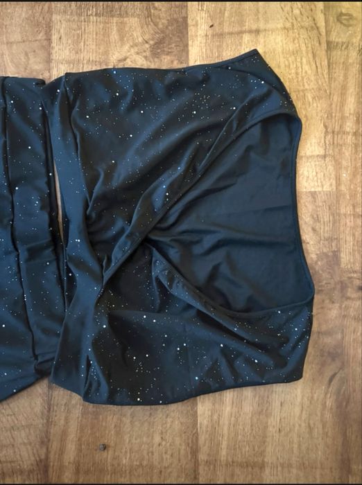 Komplet top i spódnica z kryształkami