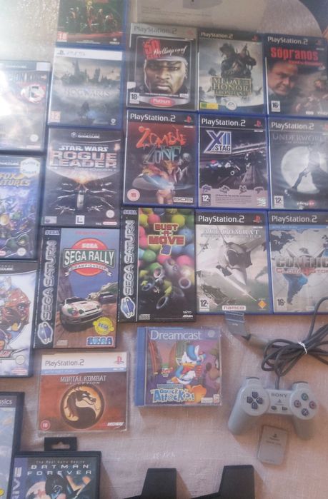 Retrô Jogos e acessórios.