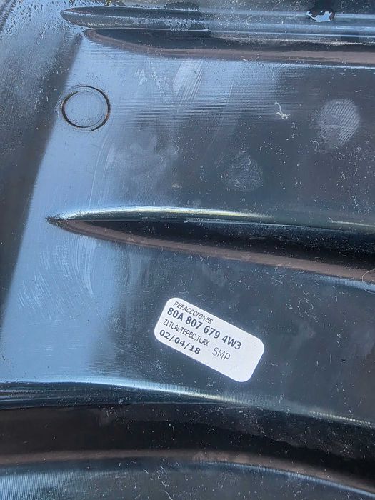 Kratka zderzaka przód lewa Audi Q5 80A OE