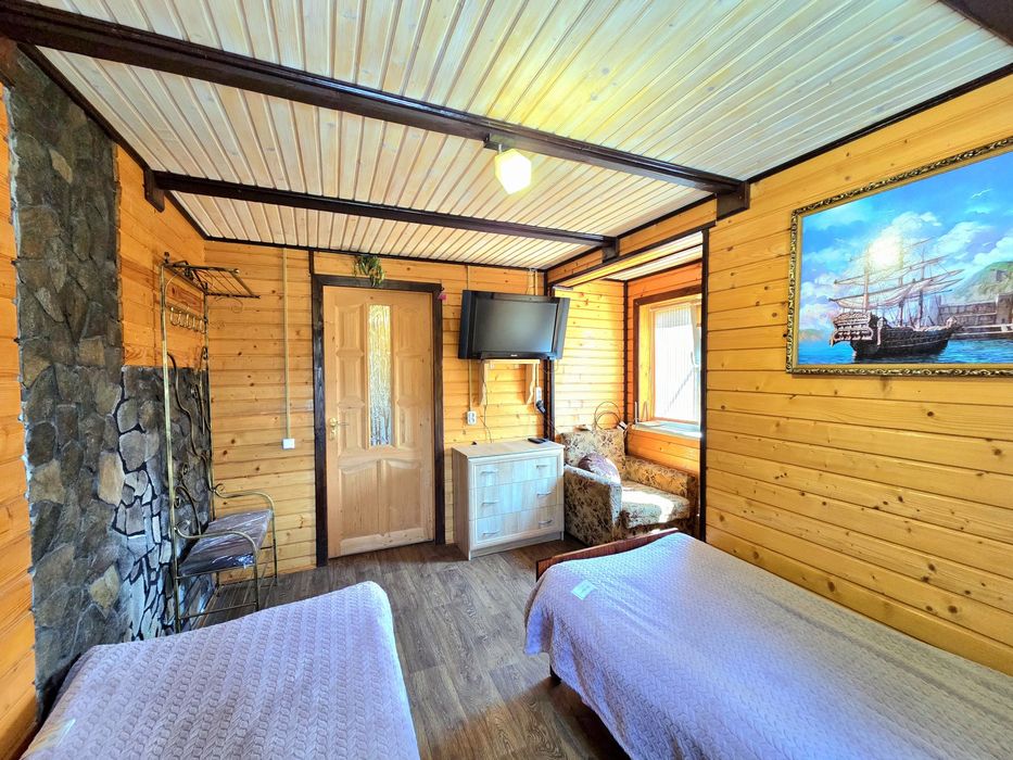 Унікальна пропозиція в Сколе: будинок з басейном і сауною!!!