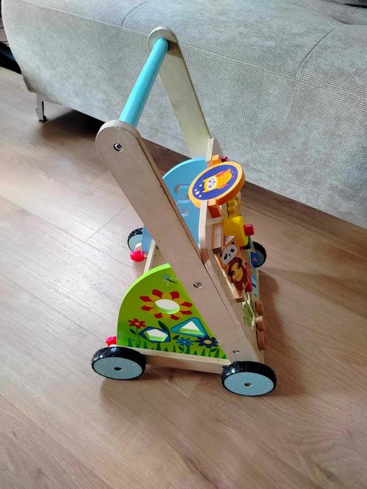 Pchacz chodzik dla dziecka drewniany