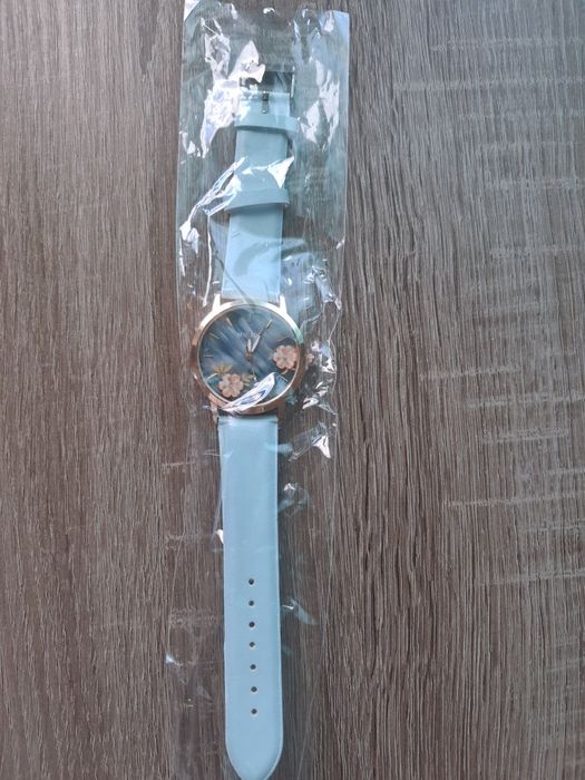 Zegarek na rękę nowy