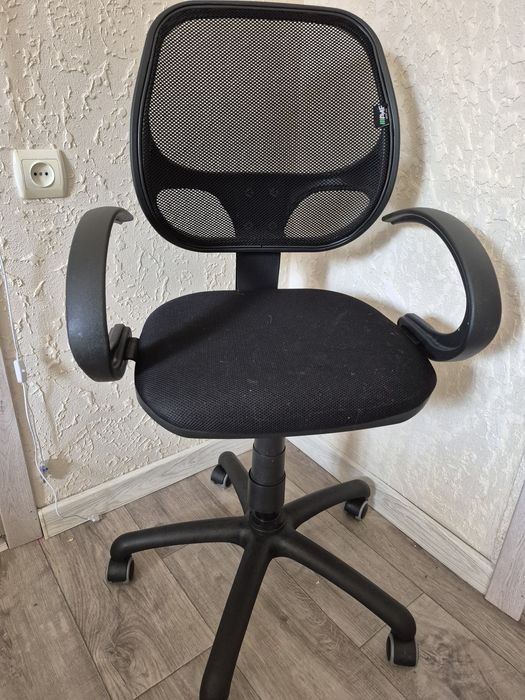 Крісло  для малечі від 5років