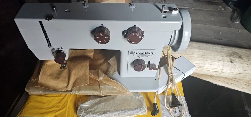 Швейная машинка Чайка ссср новая