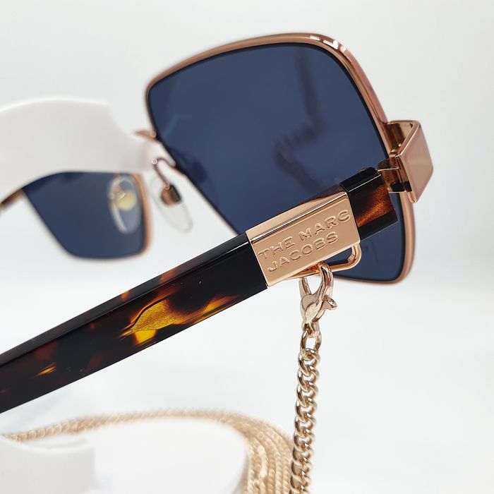 Okulary Marc Jacobs z łańcuszkiem
