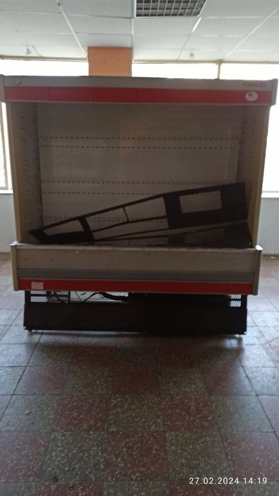 Горки холодильные. Регалы