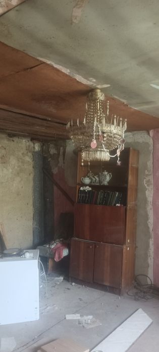продам пів будинку в селі Саливонки Білоцерківський р-н Київська обл