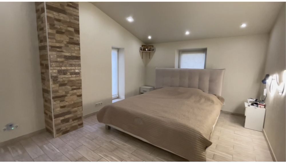 Продаж Заміський Будинок