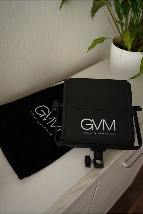 Постійне LED відеосвітло GVM 800D-RGB (3200-5600K)