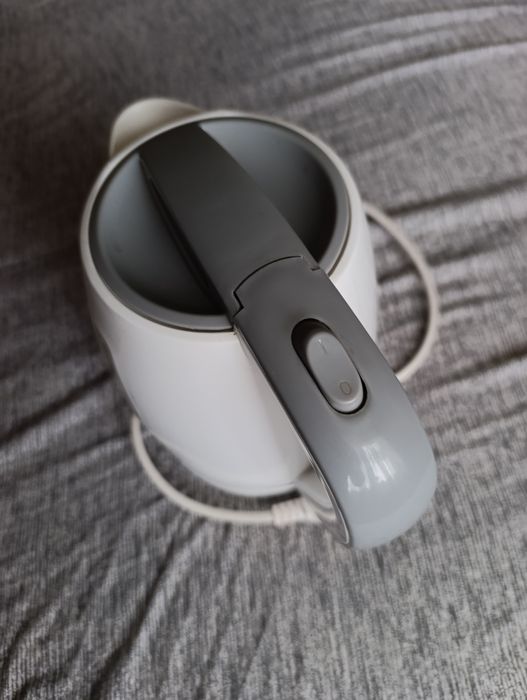 Чайник електричний електрочайник