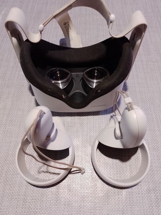 Oculus quest 2.  VR очки.