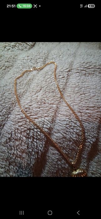 Colar com pendente ouro 800