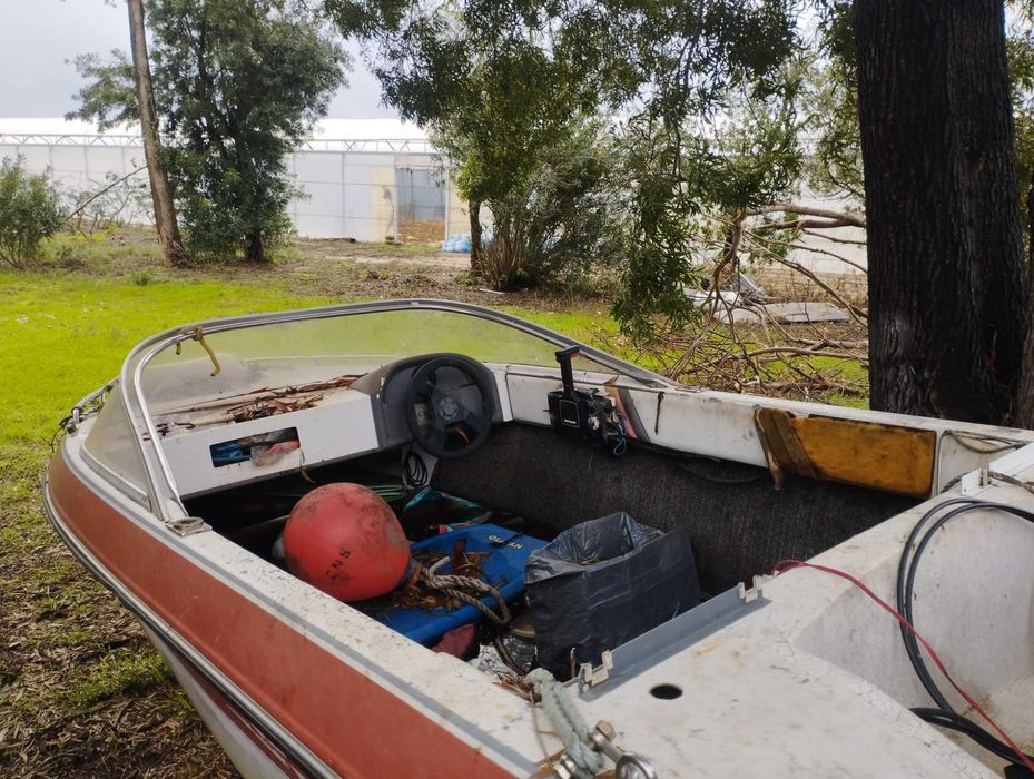 Vendo barco Argus com motor 40hp