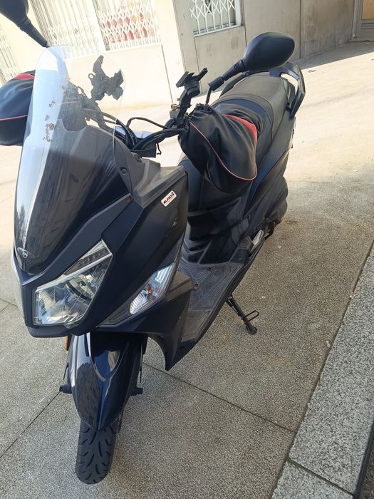 Moto SYM 2019 em bom estado