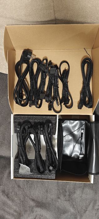 Блок живлення Super Flower Leadex 1000w Titanium SF-1000F14HT