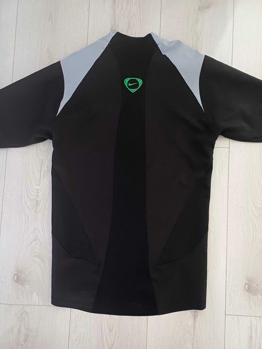 NIKE Koszulka treningowa młodzieżowa S/M