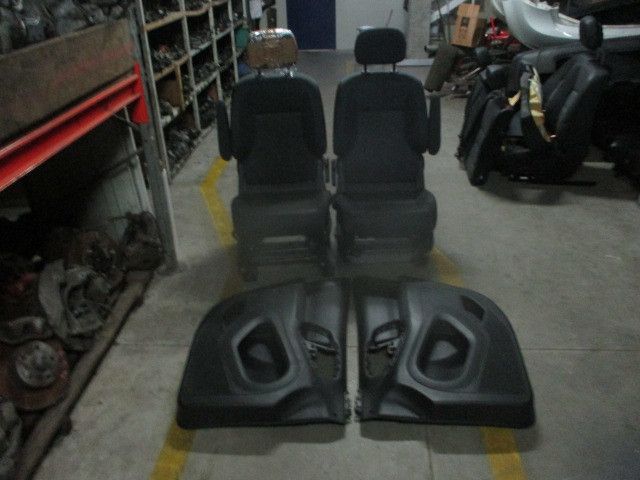 Conjunto de bancos PEUGEOT Partner II Tepee