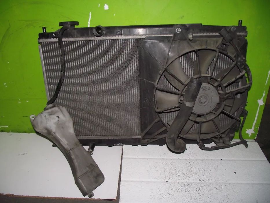 Radiador de Ar Condicionado e Termoventilador Honda Jazz 1.3i - 2008 / 2011 - RAD282