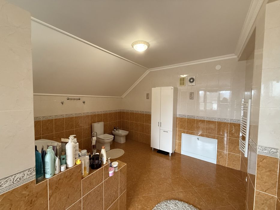 Продаж будинку з краєвидом. с.Оноківці