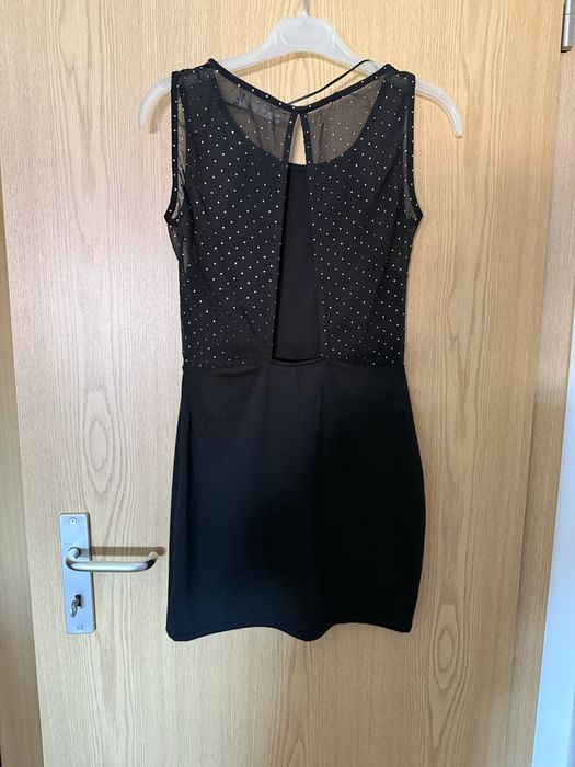 Vestido preto justo
