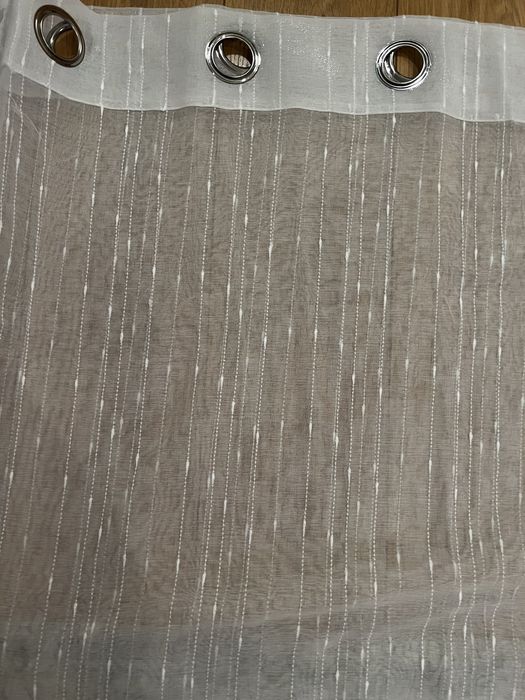 Cortinados brancos