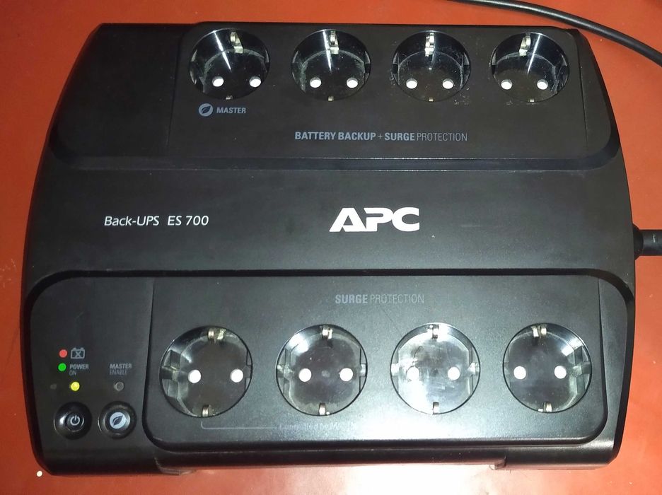 ИБП / Бесперебойник / Стабилизатор APC Back-UPS ES 700