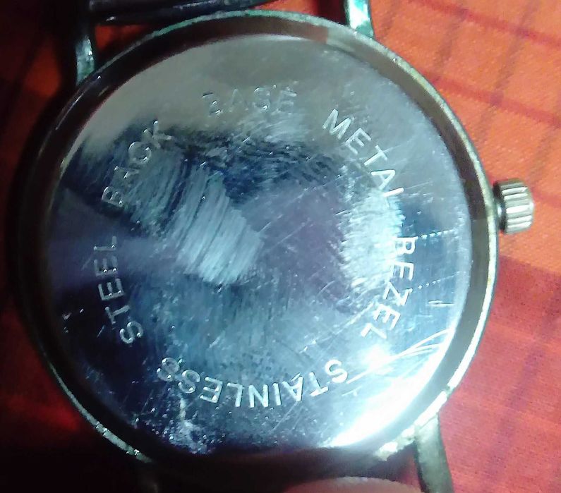 Vendo Relógio Unissexo Giogie Valentian