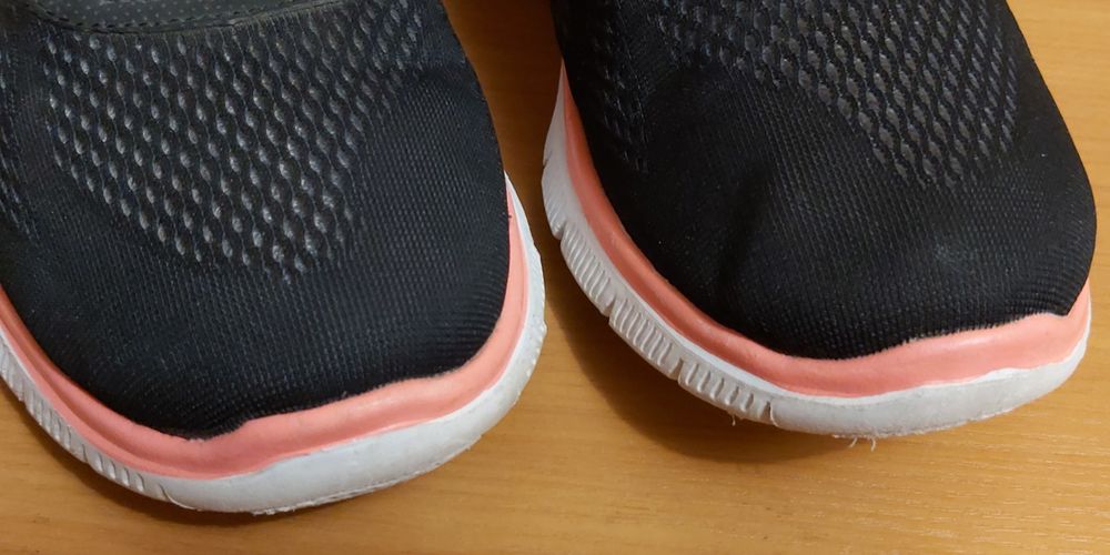 Кроссовки унисекс SKECHERS