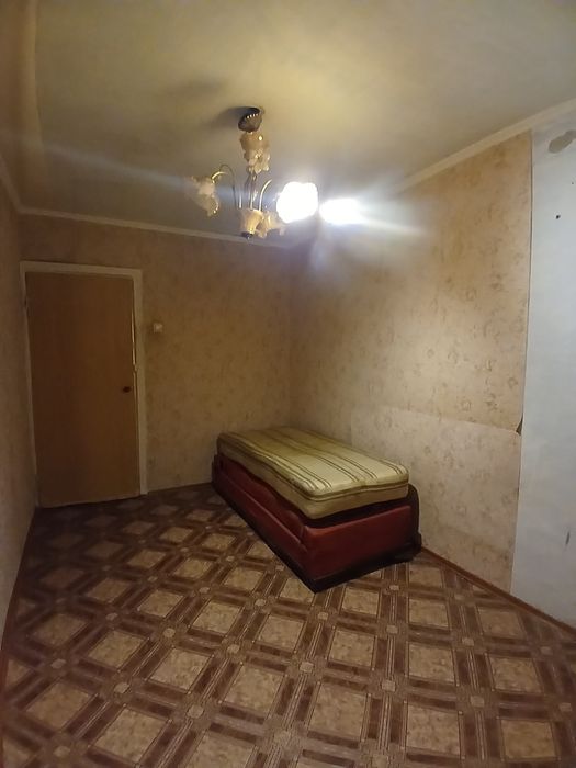 Продаю 2к/к  Колодезной 10