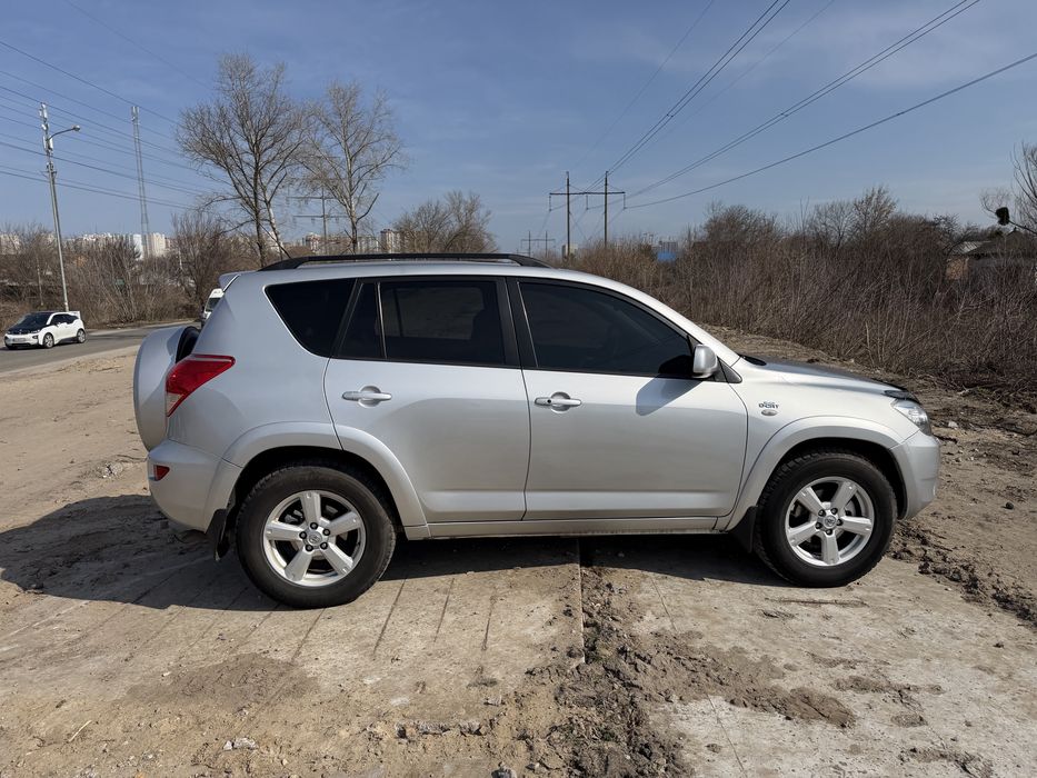 Рав 4 2006р 2,2 дизель