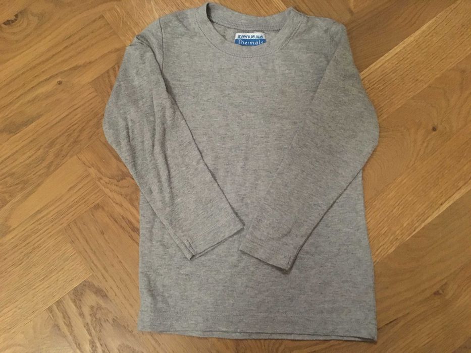 Zestaw ubranek technicznych spodenki bluzeczki  104 - 3 szt.