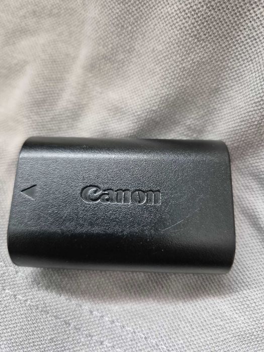 bateria canon original LP-E6, pouco uso