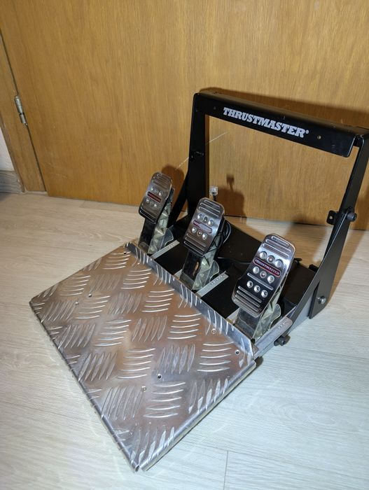 Игровой руль Thrustmaster T300 GTE PRO + ТН8А