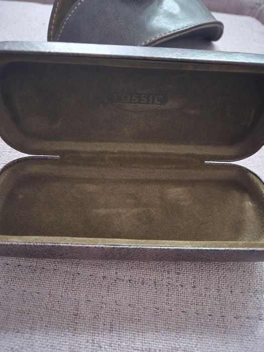 FOSSIL ORYGINALNE 2X etui do okularow meskie