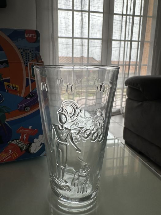 Copo Mc Donald’s Barbie/Hot Wheels