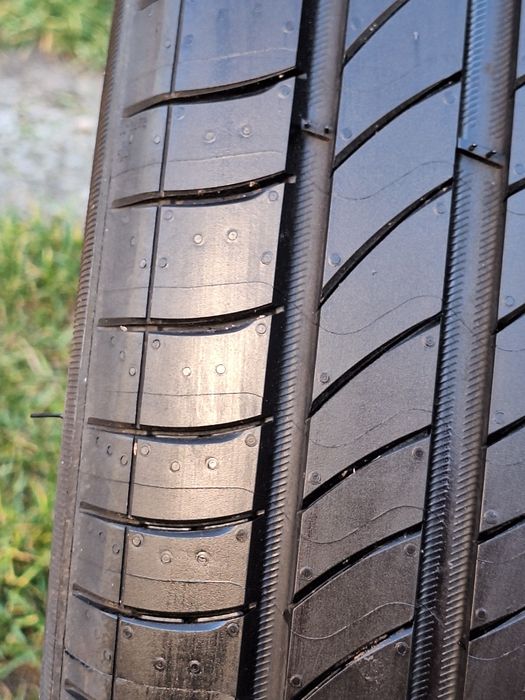 Новий літній MICHELIN Primacy 205 60 16