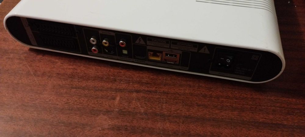 ТВ приставка Media Receiver 303 A Microsoft IPTV Freenet TV
