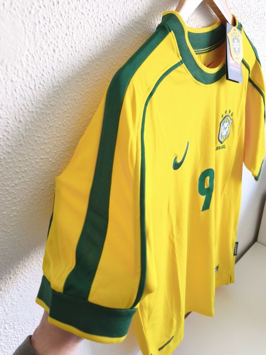 Camisola Retro Brasil - Ronaldo 9