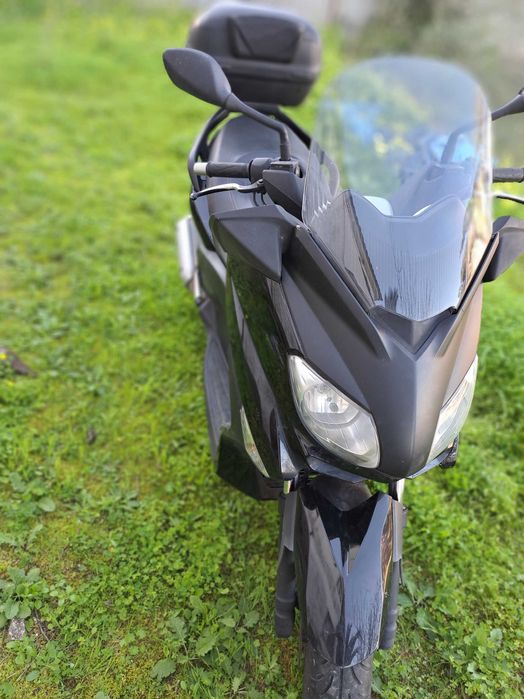 Yahama X-MAX 250CC 1150€