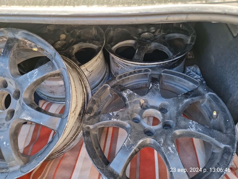 Продам r17    5×112