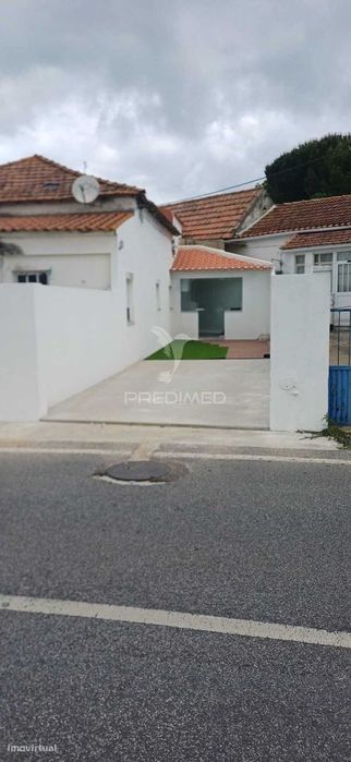 Moradia T2 remodelada em Santana da Carnota (Alenquer)