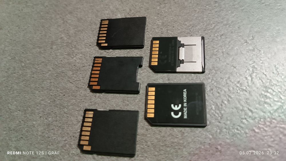 Продам  флешки MICRO SD 32 mb