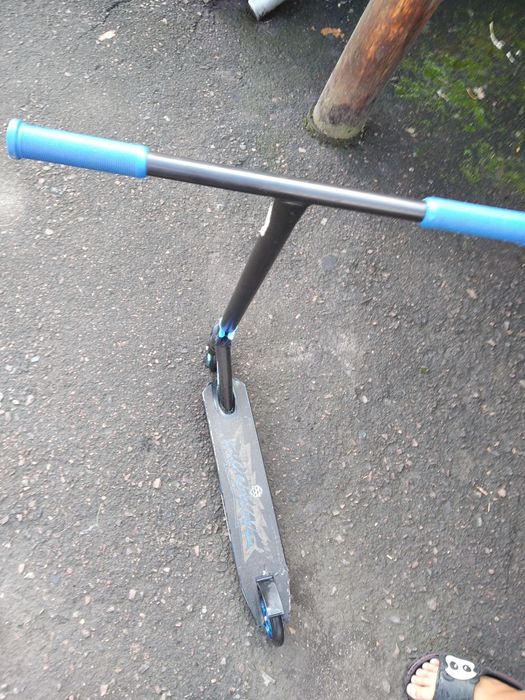 Трюковий самокат