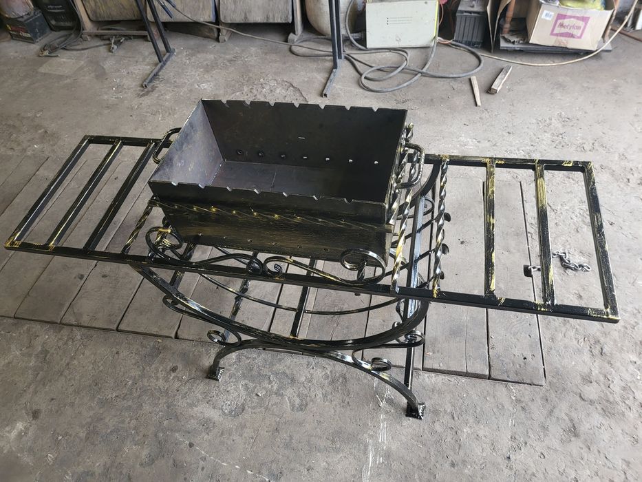 Продам якісний, кований мангал