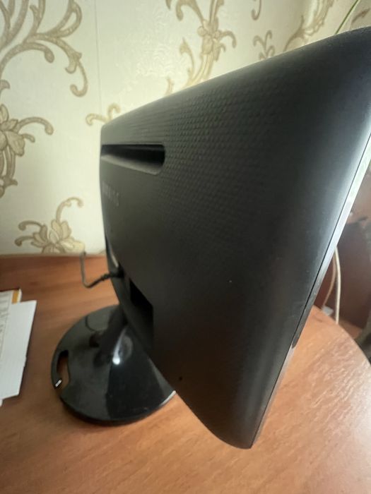 Продам монитор Samsung SA10