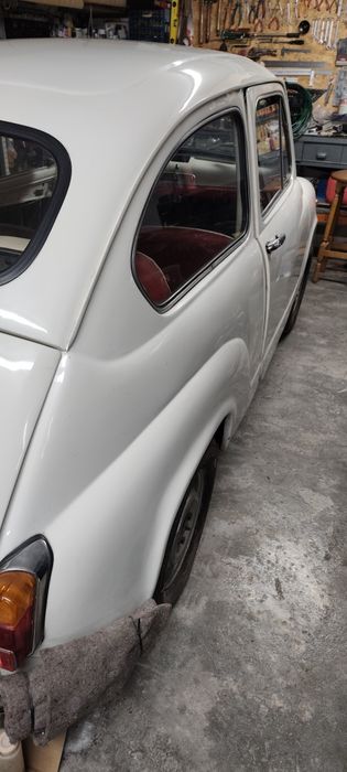 Fiat 600 praticamente restaurado491496515254374404