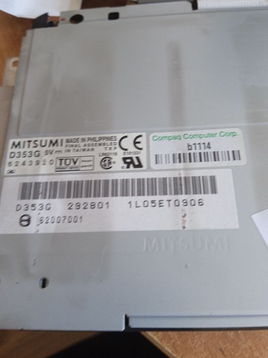 Retro stara stacja dyskietek do laptopa mitsumi