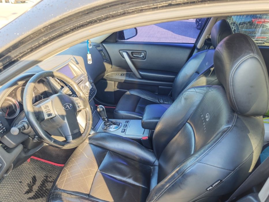 Продам Infiniti fx35