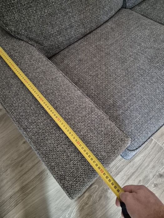 Sofá com chaise long cinzento